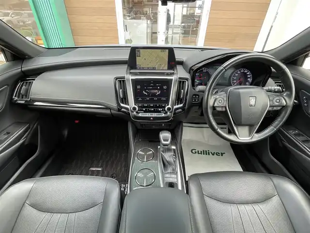 トヨタ クラウン ハイブリッド G 宮崎県 2019(平31)年 5.5万km プレシャスガレナ 純正ナビ/Bluetooth　CD　DVD/全方位カメラ/・トヨタセーフティセンス/・衝突軽減システム/・衝突軽減ブレーキ/・車線逸脱抑制機能/・車線逸脱警報/・クリアランスソナー/・標識認識機能/・速度認識機能/・ふらつき警報/・発進お知らせ機能/ブラインドスポットモニター/ナノイーエアコン/電子パーキングブレーキ/オートブレーキホールド/シートヒーター/シートメモリー付きパワーシート/リアクロストラフィックアラート/パドルシフト/エンジンプッシュボタン/ETC2.0/スマートキー