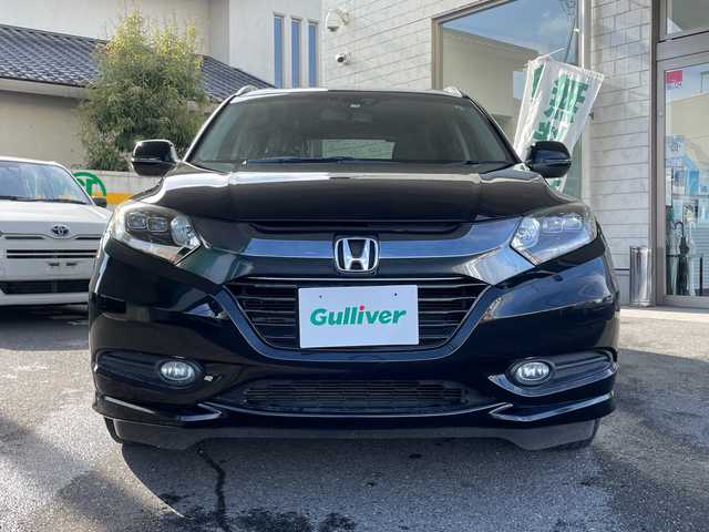 ホンダ ヴェゼル ハイブリッド Z 福島県 2014(平26)年 6.9万km クリスタルブラックパール 純正インターナビ/・フルセグTV（走行中視聴不可）/・iPod/・HDMI/・DISC（CD＆DVD）/・AM＆FM/バックカメラ/あんしんパッケージ/ビルトインETC/LEDライト/フォグランプ/ハーフレザーシート/シートヒーター（D＋N席）/パドルシフト