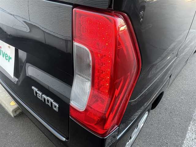 ダイハツ タント L 秋田県 2018(平30)年 9.1万km ブラックマイカメタリック ４WD/社外ナビ/ワンセグ/リモコンキー/アイドリングストップ/プッシュスタート/ステアリングスイッチ/運転席シートヒーター/ETC/社外フロアマット/純正ドアバイザー/パワーステアリング/パワーウィンドウ/横滑り防止/盗難防止装置/レベライザー/電動格納ミラー/保証書/取扱説明書/記録簿
