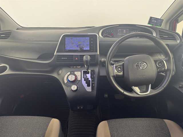 トヨタ シエンタ G グランパー 愛知県 2020(令2)年 2.1万km センシュアルレッドマイカ 純正7インチナビ/（ＣＤ／ＤＶＤ／ＢＴ／フルセグ）/バックカメラ/全方位カメラ/ETC/ドラレコ/両側パワースライドドア/衝突軽減システム/車線逸脱抑制/横滑り防止/コーナーセンサー/アイドリングストップ/オートライト/オートハイビーム/フォグランプ/純正フロアマット/ドアバイザー