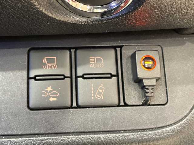 トヨタ シエンタ G グランパー 大阪府 2020(令2)年 2.1万km センシュアルレッドマイカ トヨタセーフティーセンス /メモリナビ/　　CD/DVD/BT/フルセグ/全方位モニター /両側パワースライドドア /LEDオートライト /ステアリングスイッチ /ETC