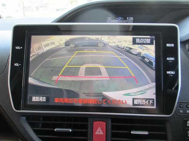 トヨタ エスクァイア ハイブリッド Gi 千葉県 2017(平29)年 6.6万km スパークリングブラックパールクリスタルシャイン 純正10型SDナビ、フルセグTV(キャンセラー有)/バックカメラ/純正オーディオ【DVD/CD/BT/SD】/Toyota Safety Sense C/両側パワースライドドア/LEDヘッドライト&LEDフォグランプ/クルーズコントロール/ウッドコンビステアリング/黒革シート/前席シートヒーター/スペアタイヤ/ビルトインETC2.0、スペアキー/取扱説明書/新車時保証書/トヨタ整備記録簿(H30/R1/2/3/4/5/6)