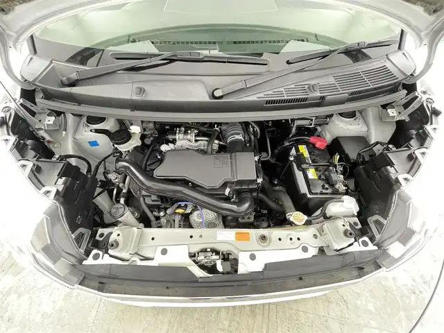 トヨタ ルーミー カスタムG 千葉県 2021(令3)年 2.7万km パールホワイトⅢ 禁煙車/スマートアシスト/・先行車発進/・衝突軽減/・車線逸脱警報　レーンキープアシスト/・標識認識機能/・コーナーセンサー/両側パワースライドドア　両側電動ドア/純正９インチナビ/・型式：NSZT-Y68T/・CD/DVD/Bluetooth/フルセグTV/SD/USB/HDMI/パノラミックビューモニター　全周囲カメラ　全方位カメラ/レーダークルーズコントロール/LEDヘッドライト/フォグランプ/オートライト/オートハイビーム/前席シートヒーター/純正14インチアルミホイール/ビルトインETC/スマートキー/プッシュスタートボタン/アイドリングストップ/オートエアコン/ウォークスルー/スペアキー/純正フロアマット/電動格納ミラー/ステアリングリモコン　ステアリングスイッチ/横滑り防止装置/電動パーキングブレーキ/オートブレーキホールド　