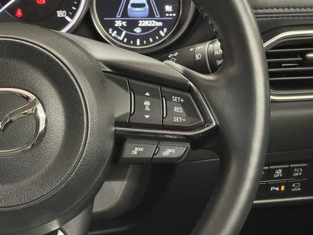 マツダ ＣＸ－５ XD Lパッケージ 三重県 2018(平30)年 2.3万km ソウルレッドクリスタルM 2.2L ディーゼルターボ/FF/MTモード付フロア6AT/純正 7インチナビ/（FM/AM/aha/Stitcher/Bluetooth/USB/CD*/AUX/DVD*/TV*）*…OP/【OP】360°ビュー・モニター/【OP】BOSEサウンドシステム/ビルトインETC/安全/・スマートブレーキサポート/・車線逸脱警報システム（LDWS）/・レーンキープアシストシステム（LAS）/・レーダークルーズコントロール（MRCC）/・BSMシステム（リアクロストラフィックアラート機能付）/・交通標識認識システム（TSR）/・ドライバーアテンションアラート/・パーキングセンサーシステム（前後：前方OP）/装備/・本革シート/・パワーシート（D10way/N6way）/・シートヒーター（D/N/2nd左右）/・ステアリングヒーター/・パワーテールゲート/・左右独立オートエアコン/・オートライト/・LEDヘッドランプ/・レインセンサーワイパー/・電子パーキングブレーキ＆オートホールド/・ステアリングスイッチ/・プッシュスタート/・純正19inAW/・スマートキーx2/など