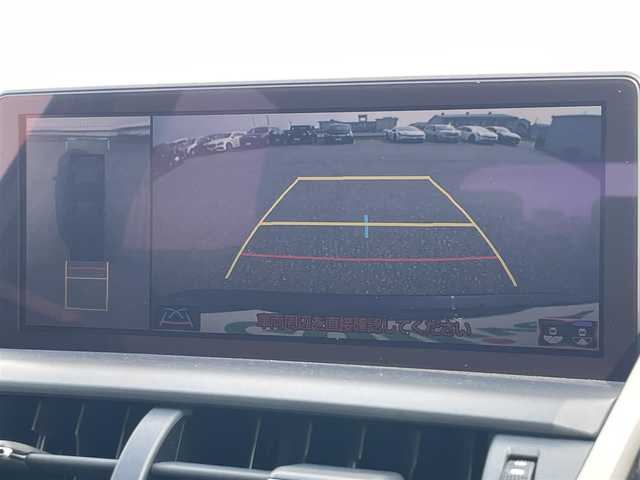 レクサス ＮＸ 300 Fスポーツ 滋賀県 2020(令2)年 2.1万km グラファイトブラックガラスフレーク 純正ナビ/(フルセグ/Bluetooth/CD/DVD)/三眼LEDヘッドライト/アダプティブハイビームシステム/プリクラッシュセーフティー/レーダークルーズコントロール/レーンキープアシスト/ロードサインアシスト/ブラインドスポットモニター/パノラミックビューモニター/クリアランスソナー/レザーシート(黒・黄)/メモリ付きパワーシート/シートヒーター/ベンチレーション/ステアリングヒーター/パドルシフト/電動リアゲート/電動パーキング/ブレーキホールド/ETC2.0
