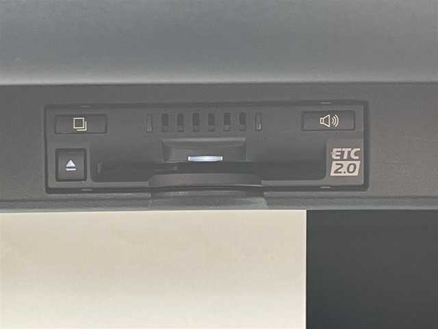 レクサス ＮＸ 300 Fスポーツ 滋賀県 2020(令2)年 2.1万km グラファイトブラックガラスフレーク 純正ナビ/(フルセグ/Bluetooth/CD/DVD)/三眼LEDヘッドライト/アダプティブハイビームシステム/プリクラッシュセーフティー/レーダークルーズコントロール/レーンキープアシスト/ロードサインアシスト/ブラインドスポットモニター/パノラミックビューモニター/クリアランスソナー/レザーシート(黒・黄)/メモリ付きパワーシート/シートヒーター/ベンチレーション/ステアリングヒーター/パドルシフト/電動リアゲート/電動パーキング/ブレーキホールド/ETC2.0