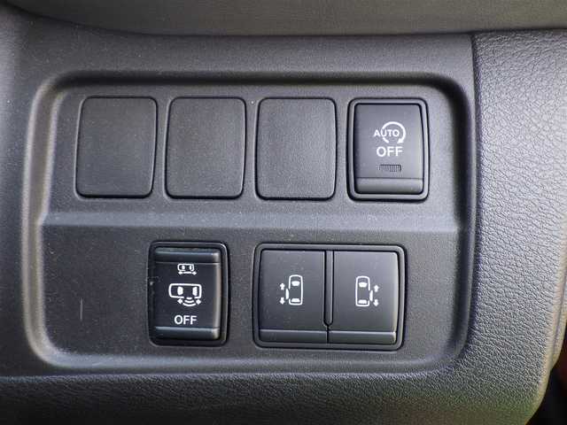 日産 セレナ ハイウェイスター V 千葉県 2020(令2)年 4.7万km サンライズオレンジ/ダイヤモンドブラック エマージェンシーブレーキ/クルーズコントロール/ハンズフリー両側パワースライドドア/純正SDナビ/地デジTV/【BD/DVD/CD再生機能　Bluetooth接続】/アラウンドビューモニター/ドライブレコーダー（DJ4-D）/革巻きステアリング/ステアリングスイッチ/ETC/LEDヘッドライト/フォグライト/ウインカーミラー/コーナーセンサー/純正16インチアルミホイル/サイド/カーテンエアバッグ/インテリジェントキー