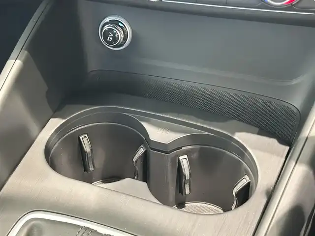 アウディ Ａ３ SB 30TFSI シグネチャーED 福岡県 2020(令2)年 1.1万km 白 ＡＣＣ　/ＢＳＭ　/バーチャルコックピット　/純正ナビ／ＴＶ　/Ｂｌｕｅｔｏｏｔｈ　/Ｂカメラ　/ＣＤ／ＤＶＤ　/パドルシフト　/Ｄ席パワーシート　/シートヒーター　/スマートキー　/純正１７インチＡＷ