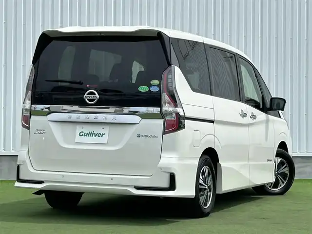 日産 セレナ e－パワー ハイウェイスター V 香川県 2020(令2)年 7.3万km ブリリアントホワイトパール セーフティーパックB/プロパイロット/純正10インチナビ/アラウンドビュー/インテリジェントオートスライド/両側電動スライド/革巻きステアリング/ステアリングリモコン/インテリジェントパーキング/LEDライト/フォグライト/リアサンシェード/BSM/スマートキー/プッシュスタート