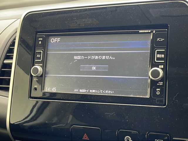 日産 セレナ X VセレクションⅡ 沖縄県 2016(平28)年 8.5万km ブリリアントホワイトパール 純正ナビ　【MM316D-W】/　(ＣＤ　ＤＶＤ　フルセグＴＶ　Ｂｌｕｅｔｏｏｔｈ)/バックカメラ/アラウンドビューモニター/フリップダウンモニター/前後ドライブレコーダー　【ZDR035】/両側パワースライドドア/ＥＴＣ/パーキングアシスト/クルーズコントロール/エンジンスターター/スマートキー/前後コーナーセンサー/アイドリングストップ/社外15インチアルミホイール/純正鉄砧ホイール車載(スタッドレスタイヤ装着)