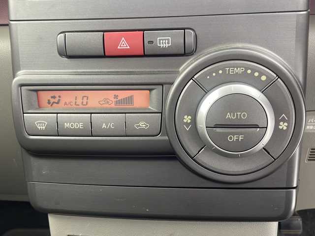 トヨタ ピクシススペース X 茨城県 2012(平24)年 7.9万km コットンアイボリー 純正ナビ［NSCP-W62］/・Bluetooth/ワンセグ再生可/社外ETC/社外13インチAW/スタッドレス車載有