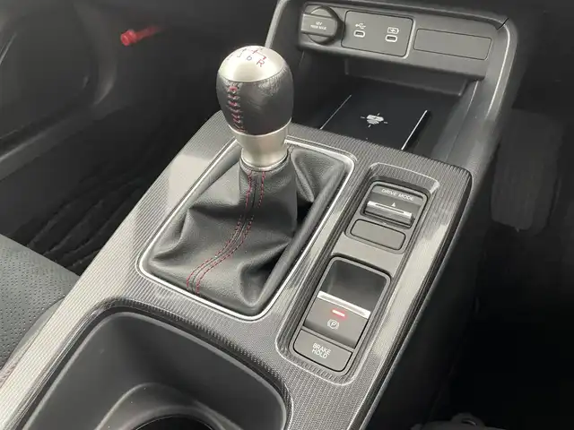 ホンダ シビック RS 群馬県 2024(令6)年 0.1万km クリスタルブラックパール 純正メーカーナビ（ディスプレイオーディオGoogleMap）/バックカメラ/Bluetooth/AppleCarPlay/AndroidAuto/GoogleAssistant/USB/Boseサウンド/ホンダセンシング/レーダークルーズコントロール/置くだけ充電/BSM/LEDヘッドライト/オートライト/D/N席シートヒーター/ハーフレザーシート/前後コーナーセンサー/純正フロアマット/純正ETC2.0/スマートキー/６速MT