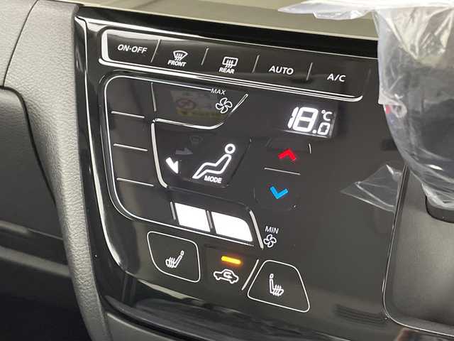 三菱 デリカミニ T プレミアム 新潟県 2025(令7)年 0.1千km アイボリー 4WD/純正9インチディスプレイオーディオ/(AppleCarPlay.AndroidAuto.Bluetooth)/全方位カメラ/両側パワースライドドア/ハーフレザーシート/シートヒーター/ステアリングヒーター/サイドデカール/コーナーセンサー/ヒルディセントコントロール/プッシュスタート/スマートキー/板キースペア