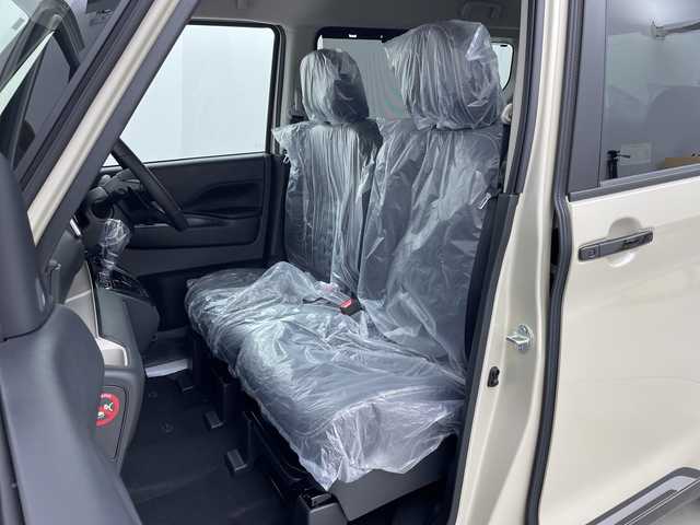 三菱 デリカミニ T プレミアム 新潟県 2025(令7)年 0.1千km アイボリー 4WD/純正9インチディスプレイオーディオ/(AppleCarPlay.AndroidAuto.Bluetooth)/全方位カメラ/両側パワースライドドア/ハーフレザーシート/シートヒーター/ステアリングヒーター/サイドデカール/コーナーセンサー/ヒルディセントコントロール/プッシュスタート/スマートキー/板キースペア