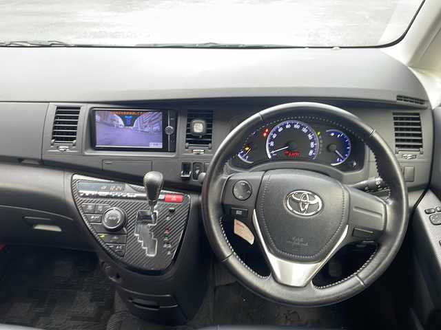 トヨタ アイシス プラタナ Vセレクション ノアール 宮崎県 2014(平26)年 6.2万km ブラック ＳＤナビ　Ｂｌｕｅｔｏｏｔｈ　バックカメラ　フルセグＴＶ　ＥＴＣ　両側パワースライドドア　ＣＤチェンジャー　純正アルミホイール　純正フロアマット　ＬＥＤライト プッシュスタート オートライト