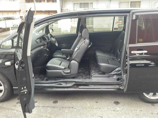 トヨタ アイシス プラタナ Vセレクション ノアール 宮崎県 2014(平26)年 6.2万km ブラック ＳＤナビ　Ｂｌｕｅｔｏｏｔｈ　バックカメラ　フルセグＴＶ　ＥＴＣ　両側パワースライドドア　ＣＤチェンジャー　純正アルミホイール　純正フロアマット　ＬＥＤライト プッシュスタート オートライト