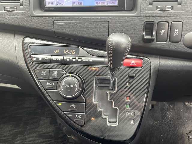 トヨタ アイシス プラタナ Vセレクション ノアール 宮崎県 2014(平26)年 6.2万km ブラック ＳＤナビ　Ｂｌｕｅｔｏｏｔｈ　バックカメラ　フルセグＴＶ　ＥＴＣ　両側パワースライドドア　ＣＤチェンジャー　純正アルミホイール　純正フロアマット　ＬＥＤライト プッシュスタート オートライト