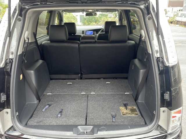 トヨタ アイシス プラタナ Vセレクション ノアール 宮崎県 2014(平26)年 6.2万km ブラック ＳＤナビ　Ｂｌｕｅｔｏｏｔｈ　バックカメラ　フルセグＴＶ　ＥＴＣ　両側パワースライドドア　ＣＤチェンジャー　純正アルミホイール　純正フロアマット　ＬＥＤライト プッシュスタート オートライト