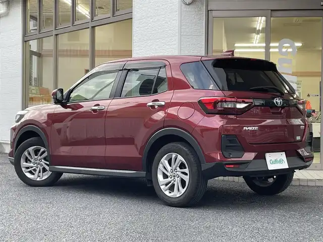 トヨタ ライズ G 神奈川県 2023(令5)年 3.4万km ファイアークォーツレッドM ワンオーナー/純正ディスプレイオーディオ/　AppleCarPlay/AndroidAuto/Bluetooth/HDMI/フルセグTV/USB/ラジオ/バックカメラ/衝突被害軽減システム/横滑り防止装置/クリアランスソナー/LEDヘッドライト/オートライト/純正16インチAW/ビルトインETC/保証書/取扱説明書/スペアキー