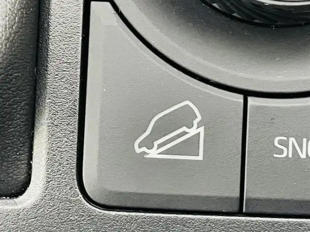 トヨタ ＲＡＶ４ アドベンチャー 福島県 2023(令5)年 1.5万km グレーメタリック トヨタセーフティセンス/・先行車発進お知らせ/・パーキングサポートブレーキ/・ブラインドスポットモニター/・アダプティブクルーズコントロール/・オートマチックハイビーム/・レーンキープアシスト/・衝突被害軽減ブレーキ/純正10.5インチディスプレイオーディオ/・フルセグTV/BT/USB/AM/FM/・AppleCarPlay/AndroidAuto/・アラウンドビューモニター/・デジタルインナーミラー/・ドライブレコーダー/・ビルトインETC2.0/革巻きステアリング/・ステアリングヒーター/レザーシート/・D席パワーシート/・D+N席シートヒーター/・D+N席エアシート/・メモリーシート/電子パーキング/・オートブレーキホールド/SNOWモード/ダウンヒルアシストコントロール/USB充電ポート/コーナーセンサー/電動格納ミラー/・ウィンカーミラー/プッシュスタート/・スマートキー/LEDヘッドライト/・フォグランプ/・オートライト