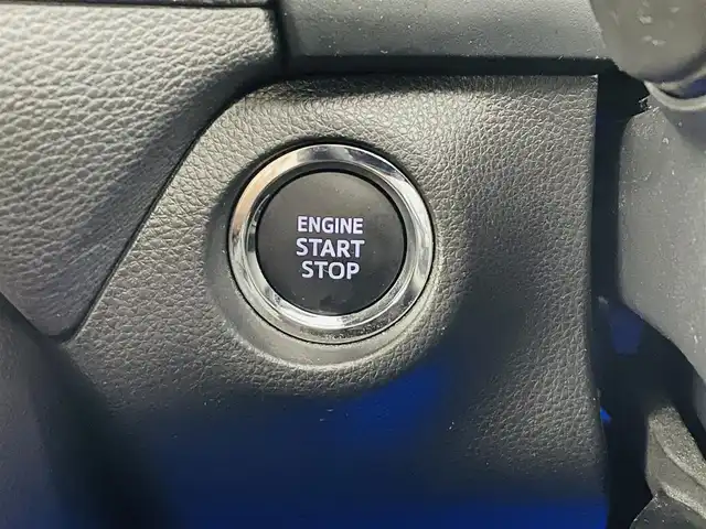 トヨタ ＲＡＶ４ アドベンチャー 福島県 2023(令5)年 1.5万km グレーメタリック トヨタセーフティセンス/・先行車発進お知らせ/・パーキングサポートブレーキ/・ブラインドスポットモニター/・アダプティブクルーズコントロール/・オートマチックハイビーム/・レーンキープアシスト/・衝突被害軽減ブレーキ/純正10.5インチディスプレイオーディオ/・フルセグTV/BT/USB/AM/FM/・AppleCarPlay/AndroidAuto/・アラウンドビューモニター/・デジタルインナーミラー/・ドライブレコーダー/・ビルトインETC2.0/革巻きステアリング/・ステアリングヒーター/レザーシート/・D席パワーシート/・D+N席シートヒーター/・D+N席エアシート/・メモリーシート/電子パーキング/・オートブレーキホールド/SNOWモード/ダウンヒルアシストコントロール/USB充電ポート/コーナーセンサー/電動格納ミラー/・ウィンカーミラー/プッシュスタート/・スマートキー/LEDヘッドライト/・フォグランプ/・オートライト