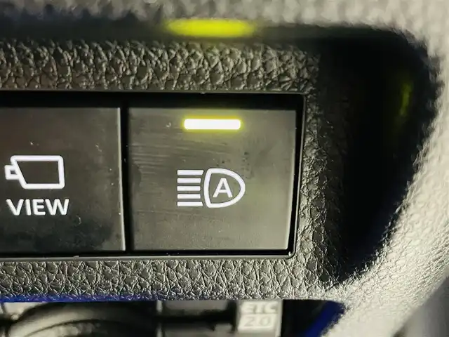 トヨタ ＲＡＶ４ アドベンチャー 福島県 2023(令5)年 1.5万km グレーメタリック トヨタセーフティセンス/・先行車発進お知らせ/・パーキングサポートブレーキ/・ブラインドスポットモニター/・アダプティブクルーズコントロール/・オートマチックハイビーム/・レーンキープアシスト/・衝突被害軽減ブレーキ/純正10.5インチディスプレイオーディオ/・フルセグTV/BT/USB/AM/FM/・AppleCarPlay/AndroidAuto/・アラウンドビューモニター/・デジタルインナーミラー/・ドライブレコーダー/・ビルトインETC2.0/革巻きステアリング/・ステアリングヒーター/レザーシート/・D席パワーシート/・D+N席シートヒーター/・D+N席エアシート/・メモリーシート/電子パーキング/・オートブレーキホールド/SNOWモード/ダウンヒルアシストコントロール/USB充電ポート/コーナーセンサー/電動格納ミラー/・ウィンカーミラー/プッシュスタート/・スマートキー/LEDヘッドライト/・フォグランプ/・オートライト