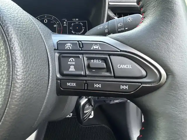 トヨタ ＧＲカローラ RZ 岡山県 2023(令5)年 1.6万km ホワイトパールクリスタルシャイン 純正10.5インチディスプレイオーディオ/フルセグTV、Bluetooth、AM、FM/AppleCarplay、AndroidAuto/JBLプレミアムサウンドシステム/3点式レッドシートベルト/ETC2.0/純正18インチアルミホイール/（BBS製8.5Jインセット30mm鍛造アルミホイール）/4WDモードセレクトスイッチ/トルセンLSD/ストラット式フロントサスペンション/ダブルウィッシュボーン式リアサスペンション/パーキングサポートブレーキ/クリアランスソナー/バックカメラ/トヨタセーフティセンス/・プリクラッシュセーフティ/・レーントレーシングアシスト/・レーンディパーチャーアラート/・レーダークルーズコントロール/・オートマチックハイビーム/・ロードサインアシスト/・発進遅れ告知機能/ブラインドスポットモニター/ステアリングヒーター/前席シートヒーター/6速iMT/おくだけ充電