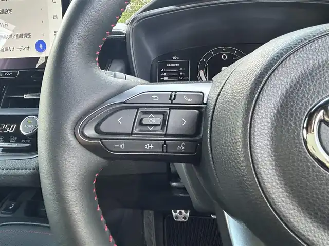 トヨタ ＧＲカローラ RZ 岡山県 2023(令5)年 1.6万km ホワイトパールクリスタルシャイン 純正10.5インチディスプレイオーディオ/フルセグTV、Bluetooth、AM、FM/AppleCarplay、AndroidAuto/JBLプレミアムサウンドシステム/3点式レッドシートベルト/ETC2.0/純正18インチアルミホイール/（BBS製8.5Jインセット30mm鍛造アルミホイール）/4WDモードセレクトスイッチ/トルセンLSD/ストラット式フロントサスペンション/ダブルウィッシュボーン式リアサスペンション/パーキングサポートブレーキ/クリアランスソナー/バックカメラ/トヨタセーフティセンス/・プリクラッシュセーフティ/・レーントレーシングアシスト/・レーンディパーチャーアラート/・レーダークルーズコントロール/・オートマチックハイビーム/・ロードサインアシスト/・発進遅れ告知機能/ブラインドスポットモニター/ステアリングヒーター/前席シートヒーター/6速iMT/おくだけ充電