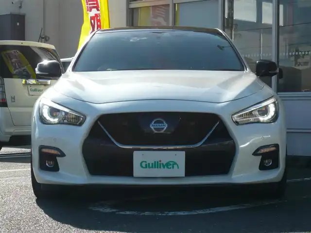 日産 スカイライン 400R 静岡県 2019(令1)年 10.3万km ブリリアントホワイトパール 禁煙車/レッドキャリパー/ブラックルーフペイント/インテリジェントダイナミックサス/BOSEサウンドシステム/アンビエントライトシステム/純正ナビ/（CD/DVD/BT/AUX/MusicBox/Apple car Play)/フルセグTV（キャンセラー）/ステアリングリモコン/全方位カメラ・バックカメラ/パドルシフト/社外マフラー/インテリジェントエマージェンシーブレーキ/インテリジェントクルーズコントロール/フロント・バックソナー/パワーシート（前席）/シートヒーター（前席）/前後ドライブレコーダー/ビルトインETC2.0/LEDヘッドライト/保証書・取扱説明書