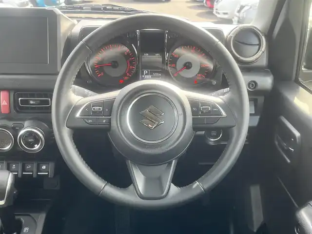 スズキ ジムニー XC 島根県 2023(令5)年 0.6万km ブルーイッシュブラックパール3 走行5/267km/オーディオレス/クルーズコントロ/スマートキー　/プッシュスタート　/純正LEDヘッドライトール　/アイドリングストップ　/衝突軽減ブレーキ　/レーンキープアシスト　/横滑り防止装置　/前席シートヒーター　/オートハイビーム／ライト　