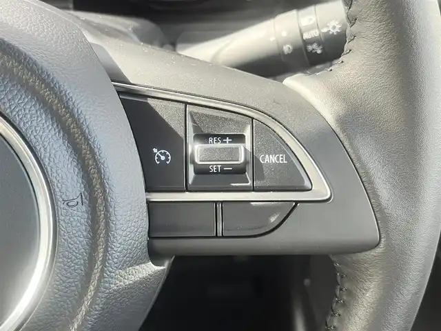 スズキ ジムニー XC 島根県 2023(令5)年 0.6万km ブルーイッシュブラックパール3 走行5/267km/オーディオレス/クルーズコントロ/スマートキー　/プッシュスタート　/純正LEDヘッドライトール　/アイドリングストップ　/衝突軽減ブレーキ　/レーンキープアシスト　/横滑り防止装置　/前席シートヒーター　/オートハイビーム／ライト　