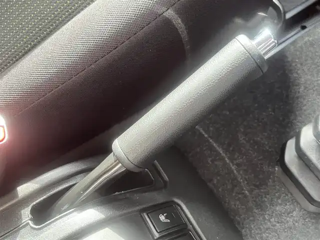 スズキ ジムニー XC 島根県 2023(令5)年 0.6万km ブルーイッシュブラックパール3 走行5/267km/オーディオレス/クルーズコントロ/スマートキー　/プッシュスタート　/純正LEDヘッドライトール　/アイドリングストップ　/衝突軽減ブレーキ　/レーンキープアシスト　/横滑り防止装置　/前席シートヒーター　/オートハイビーム／ライト　