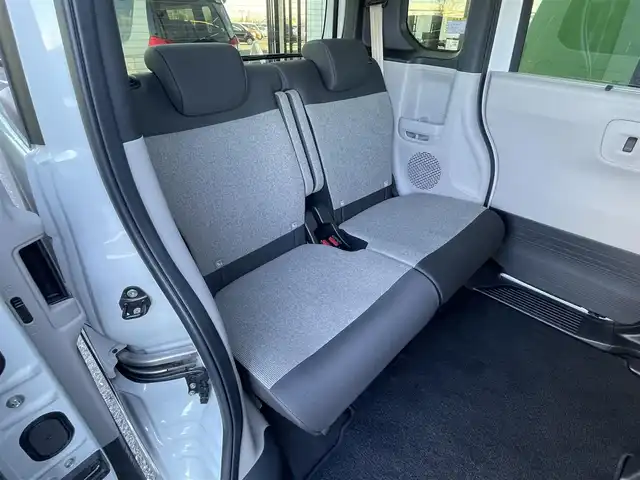 ホンダ Ｎ ＢＯＸ 道央・札幌 2023(令5)年 2.4万km プラチナホワイトパール ４WD/純正ディーラーOPナビ/AM/FM/BT/フルセグ/衝突被害軽減ブレーキ/横滑り防止装置/アダプティブクルーズコントロール/レーンキープアシスト/パーキングアシスト/パーキングセンサー/バックカメラ/ビルトインETC/ドライブレコーダー/ECONモード/両側パワースライドドア/前席シートヒーター/ステアリングリモコン/電動パーキング/ブレーキホールド/プッシュスタート/スマートキー/LEDヘッドライト/オートライト/オートハイビーム/ヘッドライトレベライザー/電動格納ミラー/ヒーテッドドアミラー/ウィンカーミラー/フロアマット/レンタカー登録