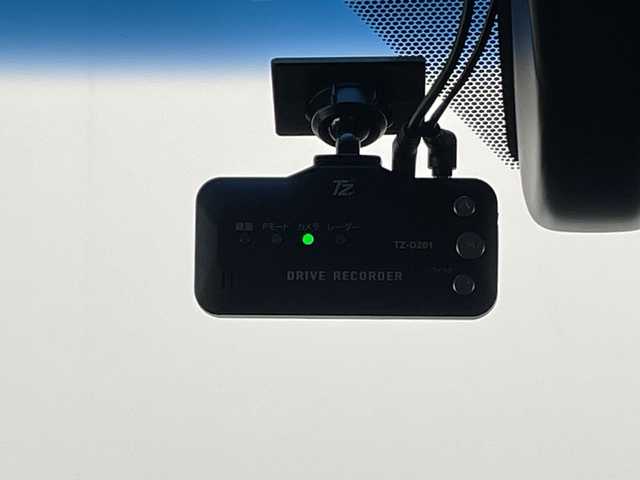 トヨタ ハリアー ハイブリッド Z 宮崎県 2020(令2)年 1.7万km ホワイトパールクリスタルシャイン 純正12.3インチディスプレイオーディオ/AM/FM/Bluetooth/フルセグ/JBLプレミアムサウンドシステム/パノラミックビューモニター/クルーズコントロール/プリクラッシュセーフティシステム/レーントレーシングアシスト/ブラインドスポットモニター/クリアランスソナー/ロードサインアシスト/リヤクロストラフィックアラート　　　　　　　　　　　　　　　　　　　　　　　　　　　　　　　　　　　　　　　　　　　　　　　　　　　　　　　　　　　　　　　　　　　　　　　　　　　　　　　　　　　　　　　　　　　　　　　　　　　　　　　　　　　　　　　　　　　　　　　　　　　　　　　　　　　　　　　　　　　　　　　　　　　　　　　　　　　　　　　　　　　　　　　　　　　　　　　　　　　　　　　　　　　　　　　　　　　　　　　　　　　　　　　　　　　　　　　　　　　　　　　　　　　　　　　　　　　　　　　　　　　　　　　　　　　　　　/ステアリングスイッチ/パワーバックドア/デジタルインナーミラー/ドライブレコーダー/電動格納ミラー/フロアマット/サイドバイザー/ETC2.0