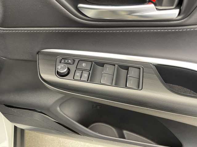 トヨタ ハリアー ハイブリッド Z 宮崎県 2020(令2)年 1.7万km ホワイトパールクリスタルシャイン 純正12.3インチディスプレイオーディオ/AM/FM/Bluetooth/フルセグ/JBLプレミアムサウンドシステム/パノラミックビューモニター/クルーズコントロール/プリクラッシュセーフティシステム/レーントレーシングアシスト/ブラインドスポットモニター/クリアランスソナー/ロードサインアシスト/リヤクロストラフィックアラート　　　　　　　　　　　　　　　　　　　　　　　　　　　　　　　　　　　　　　　　　　　　　　　　　　　　　　　　　　　　　　　　　　　　　　　　　　　　　　　　　　　　　　　　　　　　　　　　　　　　　　　　　　　　　　　　　　　　　　　　　　　　　　　　　　　　　　　　　　　　　　　　　　　　　　　　　　　　　　　　　　　　　　　　　　　　　　　　　　　　　　　　　　　　　　　　　　　　　　　　　　　　　　　　　　　　　　　　　　　　　　　　　　　　　　　　　　　　　　　　　　　　　　　　　　　　　　/ステアリングスイッチ/パワーバックドア/デジタルインナーミラー/ドライブレコーダー/電動格納ミラー/フロアマット/サイドバイザー/ETC2.0