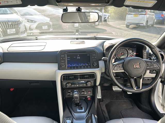 日産 ＧＴ－Ｒ プレミアムエディション 宮崎県 2020(令2)年 2.5万km ブリリアントホワイトパール SDナビ Bluetooth バックカメラ USB入力端子 BOSEサウンド クルーズコントロール 前方ドライブレコーダー 前方シートヒーター LEDライト 前席パワーシート 前後コーナーセンサー 電動格納ミラー