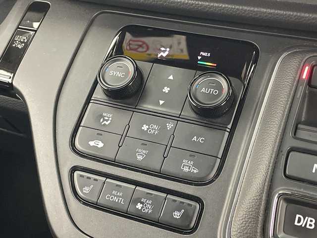 ホンダ ステップワゴン スパーダ eHEV 群馬県 2024(令6)年 5.1万km プラチナホワイトパール 純正１１．４型ナビ　バックカメラ　ＥＴＣ　両側電動スライドドア　ハーフレザーシート　シートヒーター　衝突被害軽減ブレーキ　レーンアシスト　クリアランスソナー　ＬＥＤ　電動リアゲート　WAC　禁煙