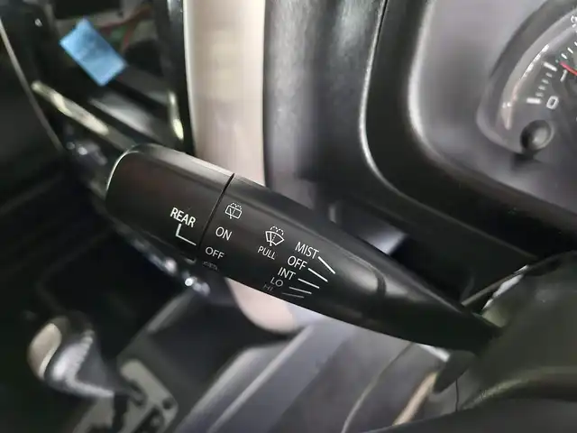 スズキ ジムニー ランドベンチャー 長崎県 2016(平28)年 8.4万km ブルーイッシュブラックパール3 IC付ターボ/社外LEDヘッドランプ/革巻きステアリング/ステアリングスイッチ/合皮シート/前席シートヒーター/純正16インチアルミホイール/リモコンキー/禁煙車