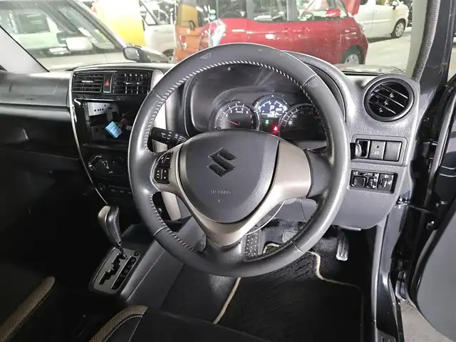 スズキ ジムニー ランドベンチャー 長崎県 2016(平28)年 8.4万km ブルーイッシュブラックパール3 IC付ターボ/社外LEDヘッドランプ/革巻きステアリング/ステアリングスイッチ/合皮シート/前席シートヒーター/純正16インチアルミホイール/リモコンキー/禁煙車