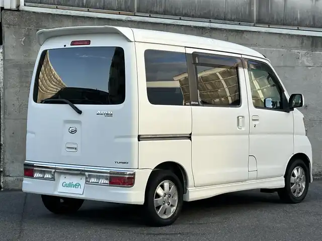 車両画像16