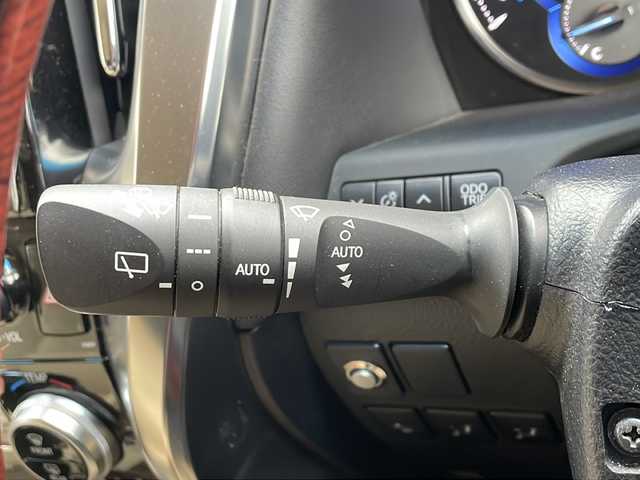 トヨタ アルファードハイブリット エグゼクティブ ラウンジ 新潟県 2015(平27)年 13.8万km ブラック ４WD/フリップダウンモニター/モデリスタエアロ/JBLプレミアムサウンドシステム/パノラミックビューモニター/本革シート/エグゼクティブラウンジシート/レーダークルーズコントロール/プリクラッシュセーフティ/オートマチックハイビーム/クリアランスソナー/横滑り防止装置/両側パワースライドドア/パワーバックドア/オートブレーキホールド/AC100V1500Wアクセサリーコンセント/ETC2.0/ドライブレコーダー/純正ナビ/（CD/DVD/Blu-rayDisc/フルセグ/USB/Bluetooth）/LEDヘッドランプ/純正17インチアルミホイール