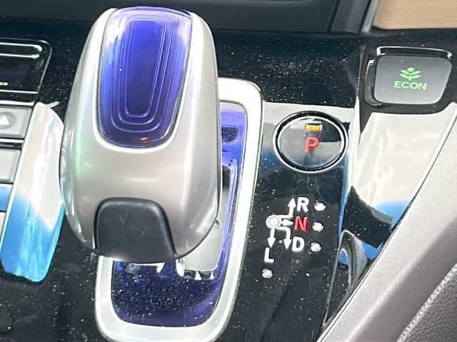 ホンダ フリード ハイブリット G 茨城県 2019(平31)年 6.1万km プレミアムスパークルブラックパール 禁煙車/純正ナビゲーション/CD/DVD/Bluetooth/フルセグTV/バックカメラ/両側パワースライドドア/フルフラットシート/カーテンエアバッグ、サイドエアバッグ/USB/レーンキープアシスト/オートライト/衝突被害軽減システム/クルーズコントロール