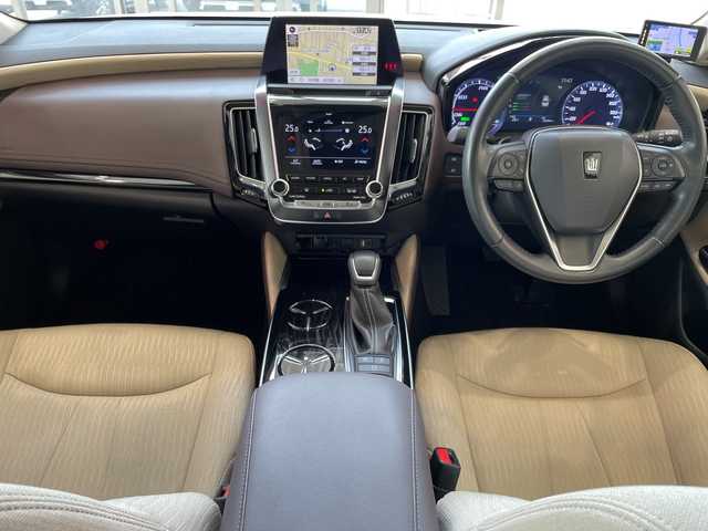 トヨタ クラウン ハイブリッド S Cパッケージ 宮城県 2019(平31)年 5.6万km ホワイトパールクリスタルシャイン セーフティセンス/純正メーカーナビ/ CD/DVD/BT/フルセグ/USB/バックカメラ/サンルーフ/シートヒーター/レーダークルーズコントロール/レーンキープアシスト/パドルシフト/パワーシート/純正17インチアルミホイール/コーナーセンサー/オートブレーキホールド/ETC/スマートキー/禁煙車