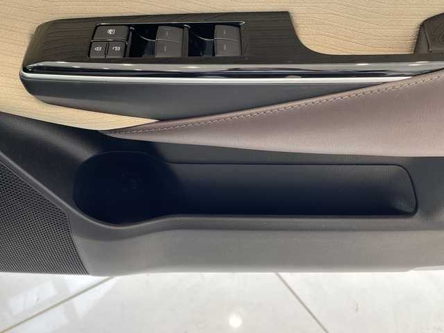 トヨタ クラウン ハイブリッド S Cパッケージ 宮城県 2019(平31)年 5.6万km ホワイトパールクリスタルシャイン セーフティセンス/純正メーカーナビ/ CD/DVD/BT/フルセグ/USB/バックカメラ/サンルーフ/シートヒーター/レーダークルーズコントロール/レーンキープアシスト/パドルシフト/パワーシート/純正17インチアルミホイール/コーナーセンサー/オートブレーキホールド/ETC/スマートキー/禁煙車