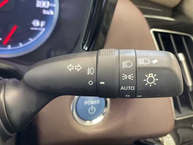 トヨタ クラウン ハイブリッド S Cパッケージ 宮城県 2019(平31)年 5.6万km ホワイトパールクリスタルシャイン セーフティセンス/純正メーカーナビ/ CD/DVD/BT/フルセグ/USB/バックカメラ/サンルーフ/シートヒーター/レーダークルーズコントロール/レーンキープアシスト/パドルシフト/パワーシート/純正17インチアルミホイール/コーナーセンサー/オートブレーキホールド/ETC/スマートキー/禁煙車