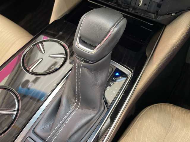 トヨタ クラウン ハイブリッド S Cパッケージ 宮城県 2019(平31)年 5.6万km ホワイトパールクリスタルシャイン セーフティセンス/純正メーカーナビ/ CD/DVD/BT/フルセグ/USB/バックカメラ/サンルーフ/シートヒーター/レーダークルーズコントロール/レーンキープアシスト/パドルシフト/パワーシート/純正17インチアルミホイール/コーナーセンサー/オートブレーキホールド/ETC/スマートキー/禁煙車