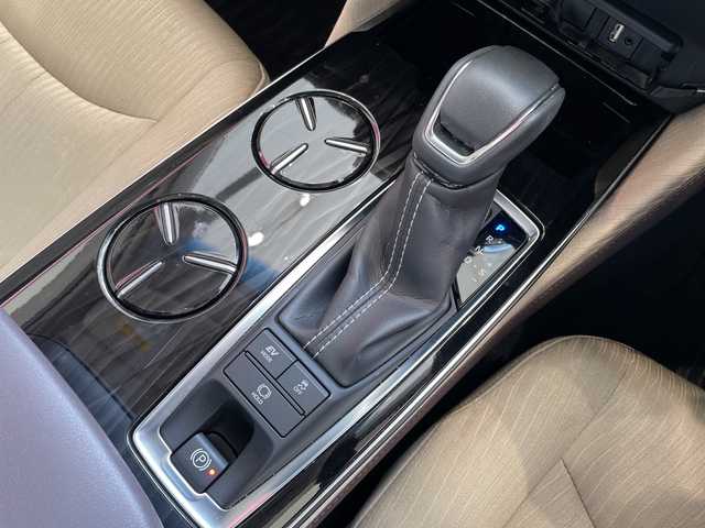 トヨタ クラウン ハイブリッド S Cパッケージ 宮城県 2019(平31)年 5.6万km ホワイトパールクリスタルシャイン セーフティセンス/純正メーカーナビ/ CD/DVD/BT/フルセグ/USB/バックカメラ/サンルーフ/シートヒーター/レーダークルーズコントロール/レーンキープアシスト/パドルシフト/パワーシート/純正17インチアルミホイール/コーナーセンサー/オートブレーキホールド/ETC/スマートキー/禁煙車