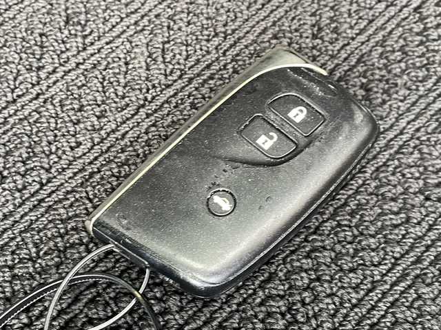 レクサス ＬＳ 460 Fスポーツ 長野県 2012(平24)年 6.9万km ホワイトノーヴァガラスフレーク レザーシート/マークレビンソン/純正HDDナビ/・CD/Bluetooth/HDD/フルセグ/バックカメラ/ETC/デジタルインナーミラー/前後ドライブレコーダー/エアサスコントローラー(ASR681)/クルーズコントロール/ハンドルヒーター/シートヒーター/エアシート/パワーシート/純正19インチAW/純正フロアマット/前後コーナーセンサー/LEDオートライト/プッシュスタート/スマートキー/取扱説明書