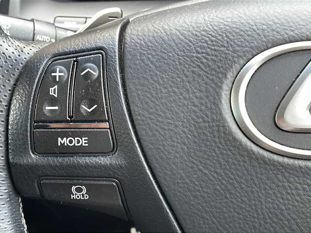 レクサス ＬＳ 460 Fスポーツ 長野県 2012(平24)年 6.9万km ホワイトノーヴァガラスフレーク レザーシート/マークレビンソン/純正HDDナビ/・CD/Bluetooth/HDD/フルセグ/バックカメラ/ETC/デジタルインナーミラー/前後ドライブレコーダー/エアサスコントローラー(ASR681)/クルーズコントロール/ハンドルヒーター/シートヒーター/エアシート/パワーシート/純正19インチAW/純正フロアマット/前後コーナーセンサー/LEDオートライト/プッシュスタート/スマートキー/取扱説明書