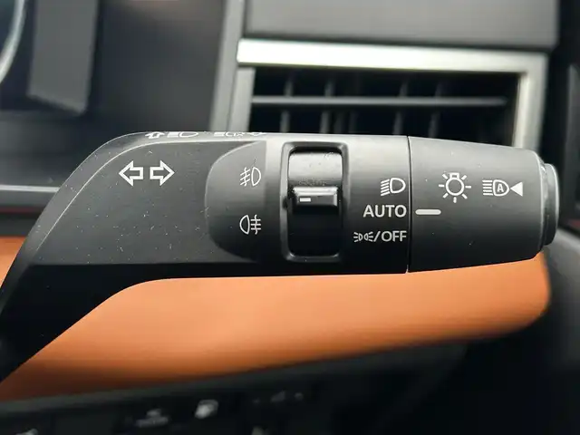 三菱 アウトランダー ＰＨＥＶ P 茨城県 2023(令5)年 0.1万km グラファイトグレーメタリック/ブラックマイカ BOSEサウンド/メーカーOP純正ナビ/・フルセグTV/・Bluetooth接続/・IPad/AppleCarPayプレイヤー接続/360度全方位カメラ/本革・ハーフレザーシート/レーダークルーズコントロール/ハンドルヒーター/全席シートヒーター/100V電源/USB入力端子/純正アルミホイール/ドライビングポジション/4WD/LEDオートライト/コーナーセンサー/パーキングアシスト/ステアリングスイッチ/電動リアゲート